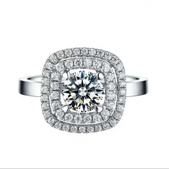 New Women’s Classic 925 Silver Sapphire Ring - Picture 2 of 2